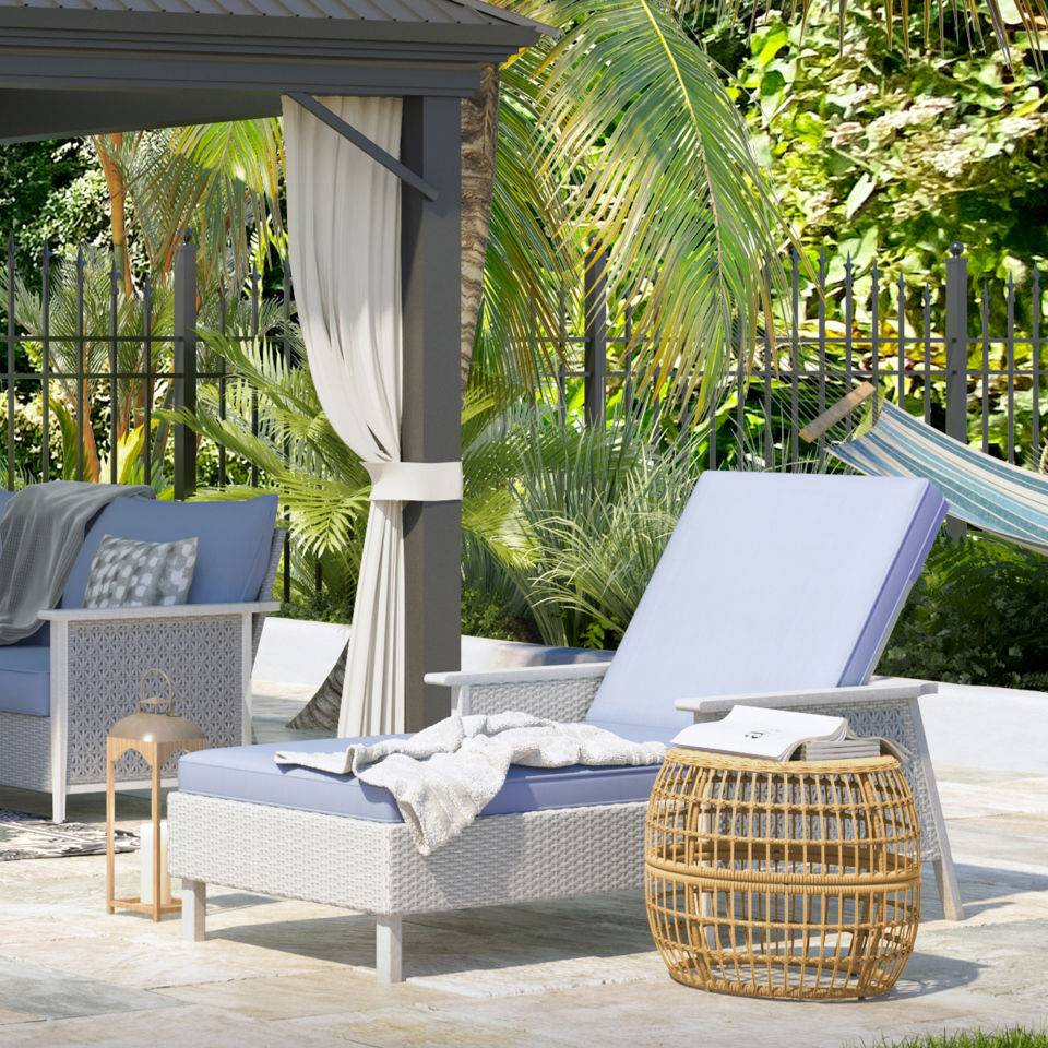 Chaise Lounge
